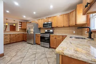 91-19 216th St, Queens Village, NY 11428 - Photo 8