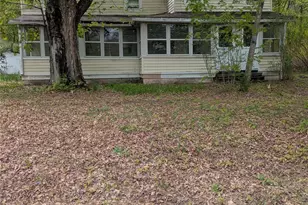 13 Mt Pleasant Rd, Mount Tremper, NY 12457 - Photo 2