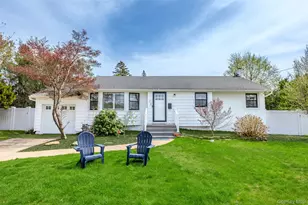 30 Clay Pitts Rd, Greenlawn, NY 11740 - Photo 2