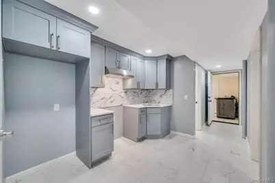 112-01 175 Street, Jamaica, NY 11433 - Photo 32