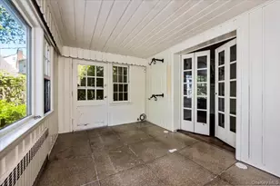 9 South Dr, Great Neck, NY 11021 - Photo 10