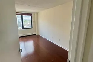 4 Martine Ave, White Plains, NY 10606 - Photo 10