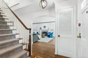 36 Stratford Rd, New Rochelle, NY 10804 - Photo 2