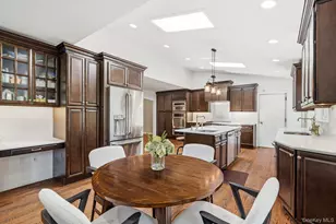 36 Stratford Rd, New Rochelle, NY 10804 - Photo 6
