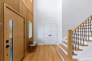 89 Choir Ln, Westbury, NY 11590 - Photo 4