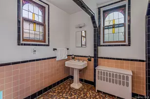 67-52 Ingram St, Forest Hills, NY 11375 - Photo 12