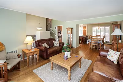 26 Daniel Drive, Glen Cove, NY 11542 - Photo 6