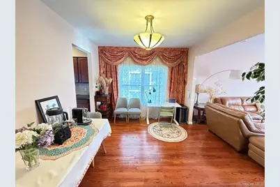 122 Walker Road, Mineola, NY 11501 - Photo 8