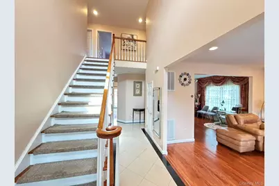 122 Walker Road, Mineola, NY 11501 - Photo 12