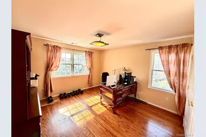 122 Walker Road, Mineola, NY 11501 - Photo 4