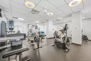 166-25 Powells Cove Blvd, Whitestone, NY 11357 - Photo 18