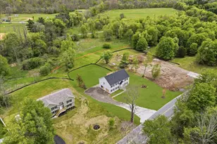 109 Robinson Ln, Wappingers Falls, NY 12590 - Photo 2