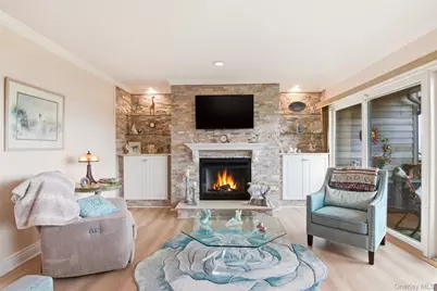 605 Fox Hill Drive #605, Calverton, NY 11933 - Photo 8