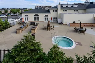 401 Pacing Way, Westbury, NY 11590 - Photo 34