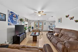 682 Lowell St, Westbury, NY 11590 - Photo 6