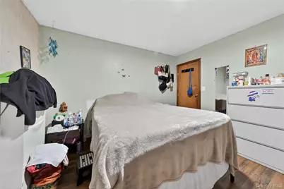 682 Lowell Street, Westbury, NY 11590 - Photo 10