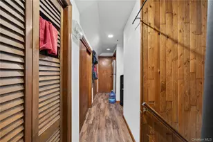 682 Lowell St, Westbury, NY 11590 - Photo 20