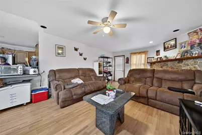 682 Lowell Street, Westbury, NY 11590 - Photo 4