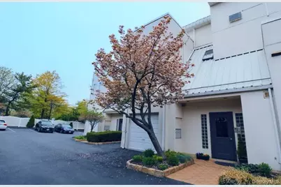 2716 Schurz Avenue #B1, Bronx, NY 10465 - Photo 2