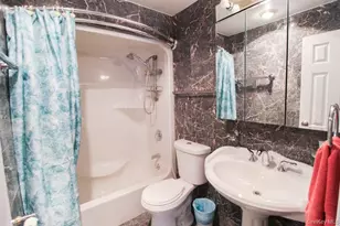 2716 Schurz Ave, Bronx, NY 10465 - Photo 22