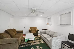 23 Colonial Dr, Smithtown, NY 11787 - Photo 26