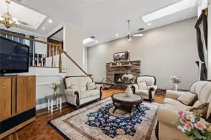 23 Colonial Dr, Smithtown, NY 11787 - Photo 4