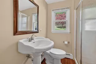 8 Aspen Way, Thornwood, NY 10594 - Photo 16