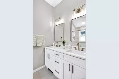 34 Longridge Road, Manhasset, NY 11030 - Photo 14