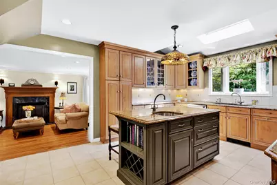 34 Longridge Road, Manhasset, NY 11030 - Photo 8