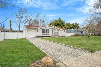 7 Betsy Drive, West Sayville, NY 11796 - Photo 1