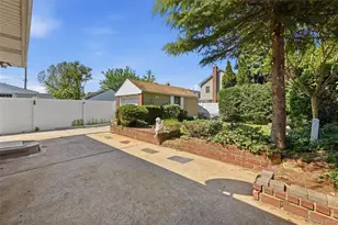 236 Franklin Ave, Malverne, NY 11565 - Photo 22
