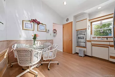 236 Franklin Avenue, Malverne, NY 11565 - Photo 6