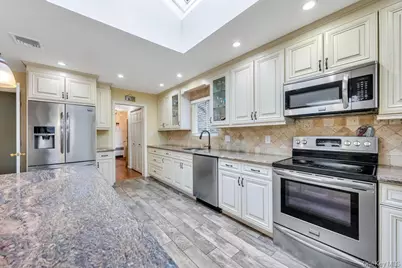 408 Lenox Road #B, Huntington Station, NY 11746 - Photo 16