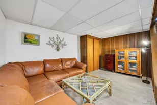 408 Lenox Rd, Huntington Station, NY 11746 - Photo 20