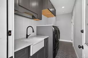 185 Plymouth Blvd, Smithtown, NY 11787 - Photo 22