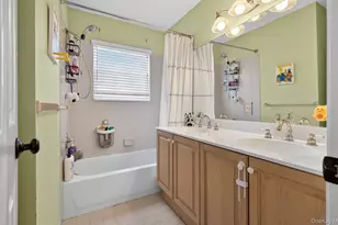 185 Plymouth Blvd, Smithtown, NY 11787 - Photo 38