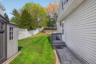 185 Plymouth Blvd, Smithtown, NY 11787 - Photo 42