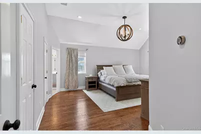 185 Plymouth Boulevard, Smithtown, NY 11787 - Photo 32