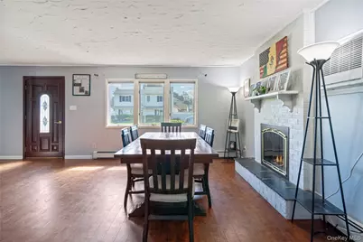 14 Greenway Circle N, Syosset, NY 11791 - Photo 2