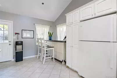 14 Greenway Circle N, Syosset, NY 11791 - Photo 14