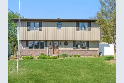 14 Greenway Circle N, Syosset, NY 11791 - Photo 1