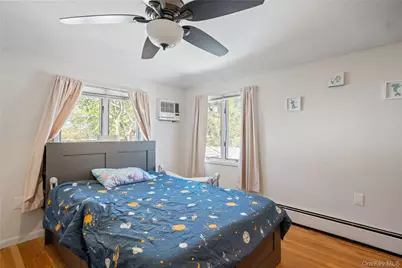 14 Greenway Circle N, Syosset, NY 11791 - Photo 16