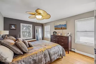 76 S Bay Dr, Massapequa, NY 11758 - Photo 14