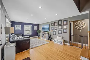 76 S Bay Dr, Massapequa, NY 11758 - Photo 4