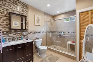 184 Roosevelt Blvd, Hauppauge, NY 11788 - Photo 6