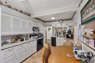184 Roosevelt Blvd, Hauppauge, NY 11788 - Photo 4