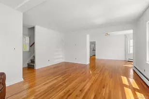 217 Greeley Ave, Sayville, NY 11782 - Photo 4