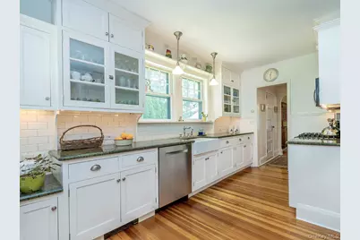 227 Littleworth Lane, Sea Cliff, NY 11579 - Photo 16