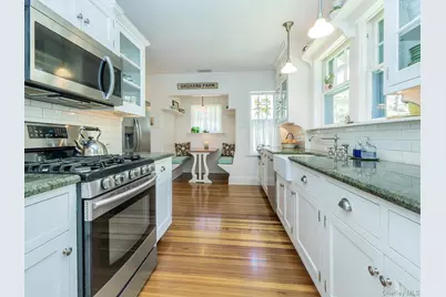 227 Littleworth Lane, Sea Cliff, NY 11579 - Photo 18