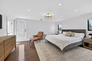 2 Sherwood Ln, Roslyn Heights, NY 11577 - Photo 10